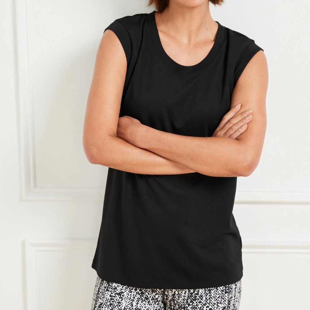 T by Talbots Light Ponte Scoop Neck Tee, Size M, Like New